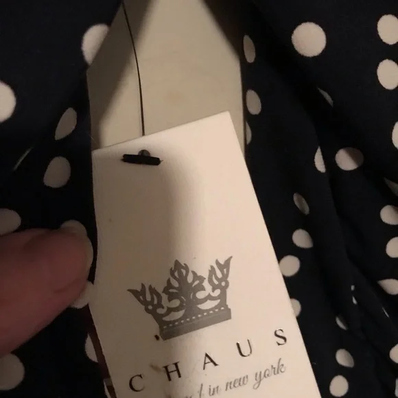 Chaus NWT Women's Stylish Black Polka Dot Top - Picture 4 of 6